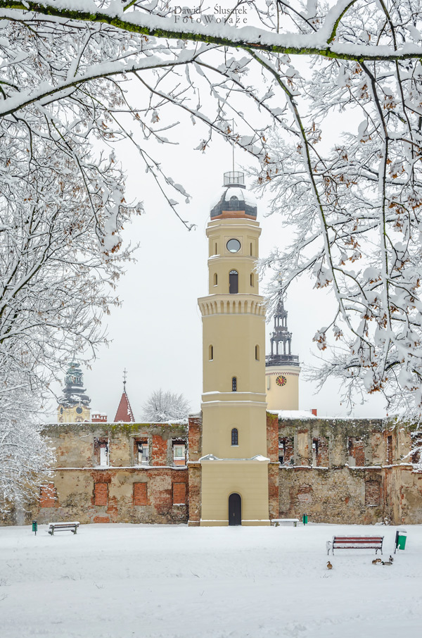 jak robić zdjęcia zimą - zamek w strzelcach opolskich